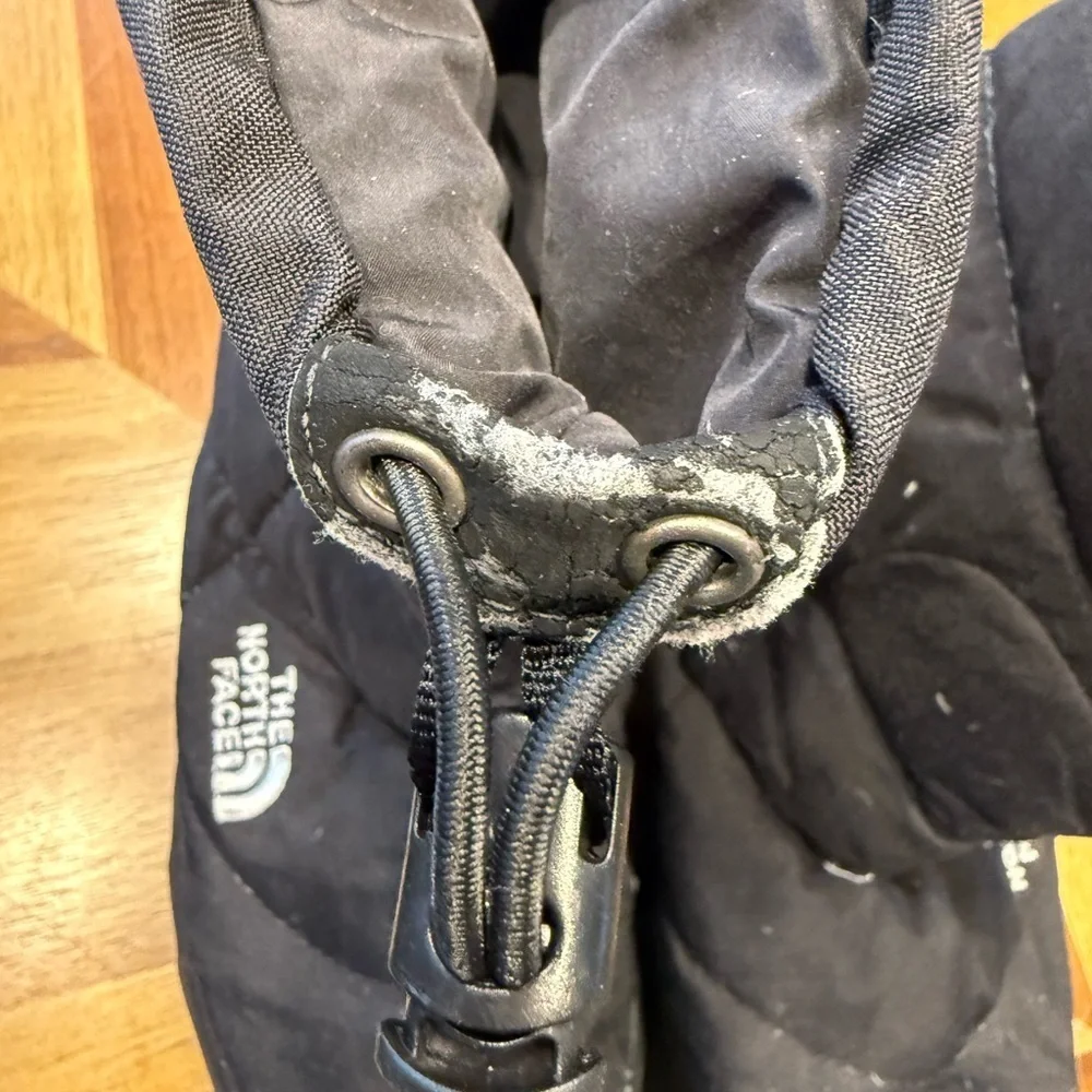 The North Face Black Quilted 700 Goose Down Insulated Winter Boots Preowned